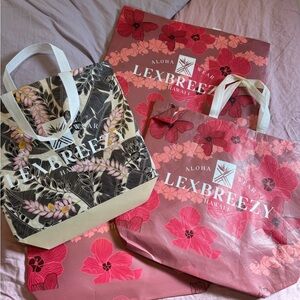 4/$25 Lex Breezy shopping bags 4 total